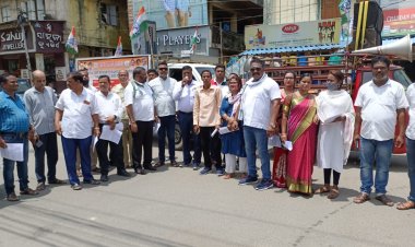 ଜିଲ୍ଲା କଂଗ୍ରେସ ତରଫ ରୁ ଦରଦାମ  ବୃଦ୍ଧି ବିରୋଧ ରେ ଅନୁଗୋଳ  ନଗର ପରିକ୍ରମା : ଓମଟିଭି