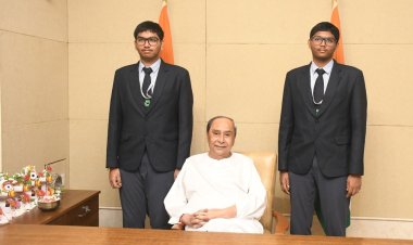 ଜେଇଇ-ଆଡ୍‍ଭାନ୍‍ସ ଓଡ଼ିଶା ଟପ୍‍ପର କିଟ୍‍ ଇଣ୍ଟରନ୍ୟାସ୍‍ନାଲ୍‍ ସ୍କୁଲ୍‍ ଛାତ୍ରଙ୍କୁ ସମ୍ବର୍ଦ୍ଧିତ କଲେ ମୁଖ୍ୟମନ୍ତ୍ରୀ : ଓମଟିଭି