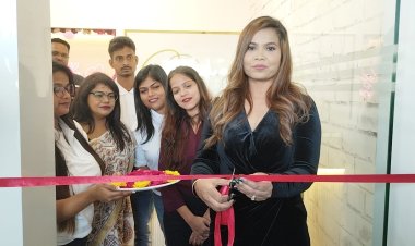 ଅର୍ଚ୍ଚନା ଏକ୍କା ମେକପ୍ ଷ୍ଟୁଡିଓ ଓ ଏକାଡେମୀ ଉଦ୍‌ଘାଟିତ : Ommtv