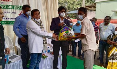 KISS Foundation adopts Kandhamal Dist under Mission TB-Free : Ommtv   Kandhamal MP Achyuta Samanta distributes ‘Food Baskets’ to patients and wishes them fast recovery : Ommtv