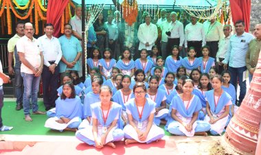 Biju Patnaik’s Statue Unveiled at KISS Campus : Ommtv