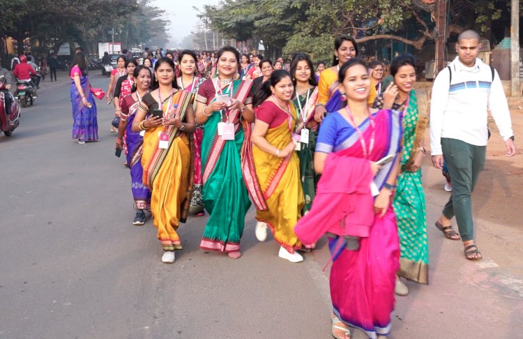 KIIT Women Employees in Traditional Sarees Participate in ‘Pattathon’ Mini Marathon :Ommtv