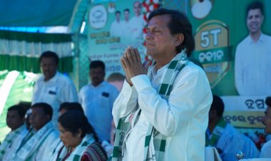 Achyuta Samanta Quits Active Politics : Ommtv Round The Clock