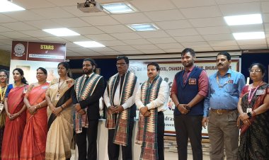 Literature is the parallel history of present society : Ommtv