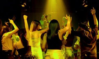 ଆସୁଛି ନୂଆ ବର୍ଷ.. ବାର୍‌ ଉପରେ ଲଗାମ ରହୁନି : Ommtv