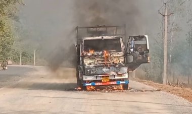 କିଡିଙ୍ଗ ଘାଟିରେ ନିକଟରେ ସଟସାର୍କିଟ ଯୋଗୁଁ ଏକ ମିନି ଟ୍ରକରେ ଲାଗିଲା ନିଆଁ:Ommtv