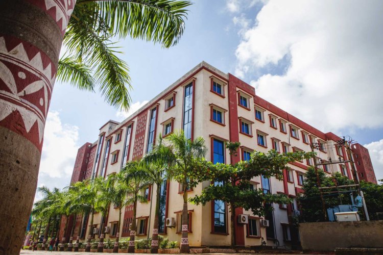 12 KISS Students Excel in JEE Main : Ommtv