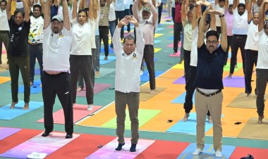 କିଟ୍‍ ଓ କିସ୍ ରେ ୧୧ତମ ଅନ୍ତର୍ଜାତୀୟ ଯୋଗ ଦିବସ:Ommtv Kalingavikas