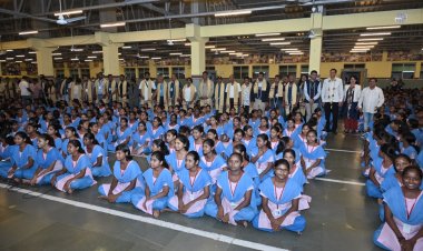 Sri Lankan Delegation comprising Policy Makers, Intellectuals & Media Professionals Visits KIIT and KISS:Ommtv Kalinga Vikas