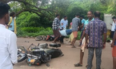 ଶିକ୍ଷକଙ୍କ ମଟର ସାଇକଲକୁ ପଛରୁ ପିଟିଲା ଆଉ ଏକ ମଟର ସାଇକଲ ଗୁରୁତ୍ୱ ହେଲେ ଶିକ୍ଷକ :Ommtv Kalinga Vikas