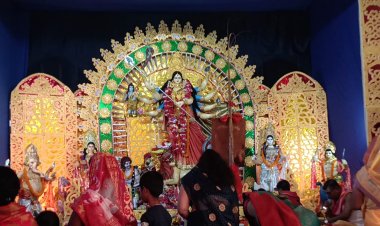 ବେଦ ମନ୍ତ୍ରରେ ପ୍ରକମ୍ପିତ କରଞ୍ଜିଆ ସହର ମହା ଆଡମ୍ବରରେ ସମ୍ପର୍ଣ୍ଣ ହେଲା ମା ଦୁର୍ଗାଙ୍କ ଅଷ୍ଟମୀ ବ୍ରତ।:Ommtv kalinga vikas