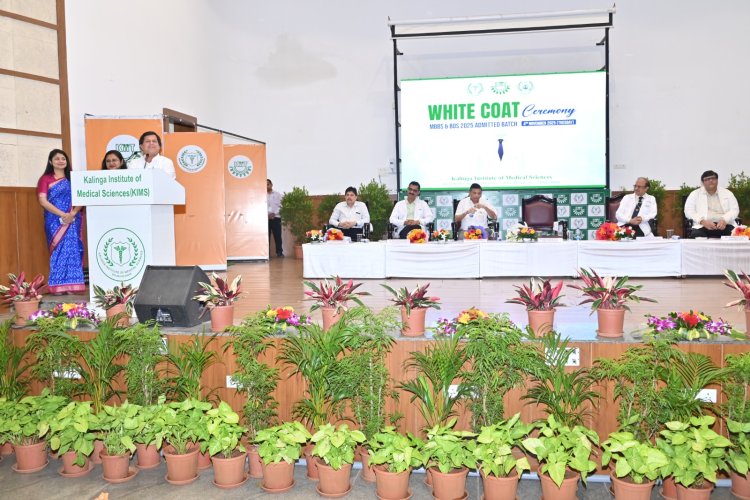 White Coat Ceremony Held for New MBBS and BDS Batch at KIMS : Ommtv Kalinga Vikas