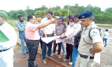 DRM Rayagada inspects the Bacheli-Jeypore Railway Section: