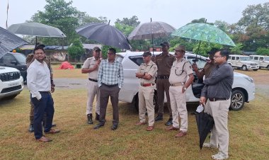 ମହାମହିମ ରାଷ୍ଟ୍ରପତିଙ୍କ ତିନି ଦିନିଆ ଗସ୍ତକୁ ନେଇ ରାଇରଙ୍ଗପୁର  ପ୍ରଶାସନର ତତ୍ପରତା। ସ୍ଥିତି ସମିକ୍ଷା କଲେ ଜିଲ୍ଲାପାଳ ଓ ଏସପି